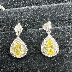 Ryze Party  .925 Elegant Sterling Silver and Yellow Teardrop Earrings